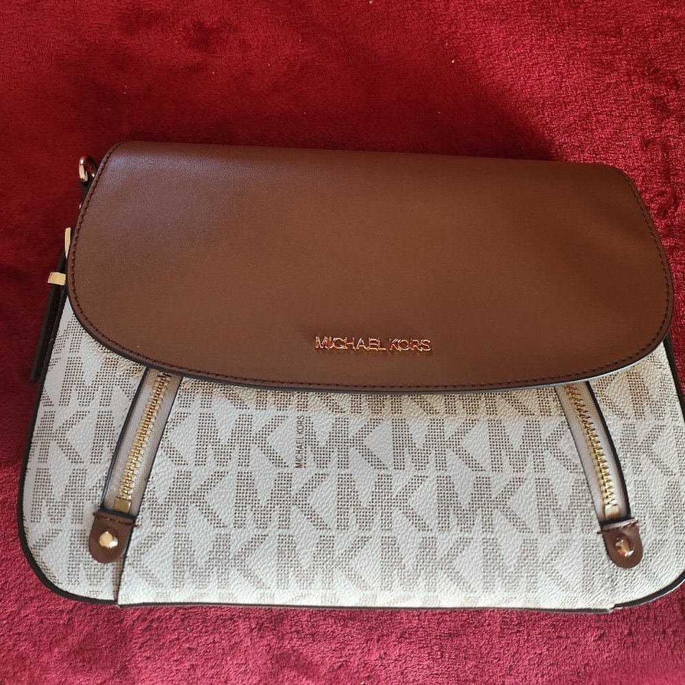 Michael Kors Bedford Legacy